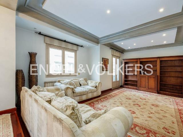 Apartamento en Venta en Plaza España Corte Inglés