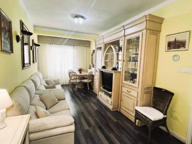 Piso en Venta en Plaza Illes Columbretes