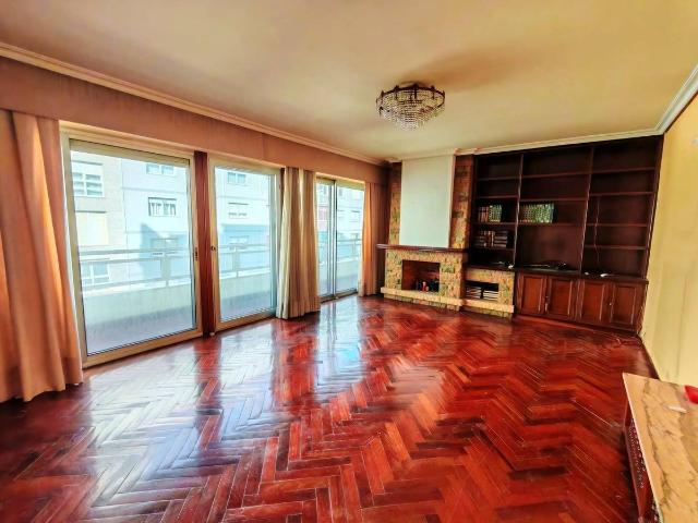 Piso en Venta en Plaza Industria