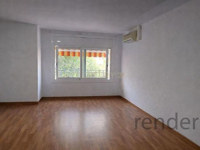 Piso en venta en plaza Isla Cristina, Mataró, de 80 m² 3 habitaciones por 195.000