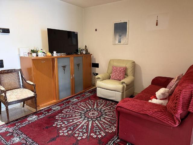 Piso en venta en plaza Joanot Martorell, Torelló, de 91 m² 3 habitaciones por 235.000