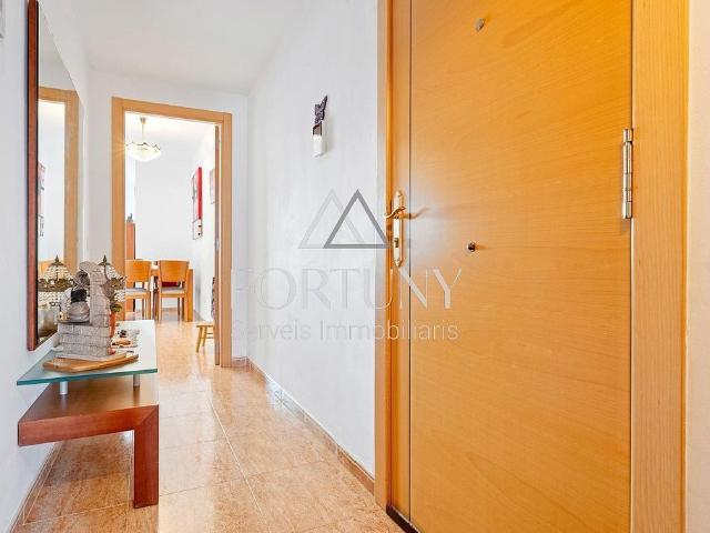 Piso en venta en calle Joan Maragall, Pobla de Mafumet, la, de 70 m² 2 habitaciones por 159.700