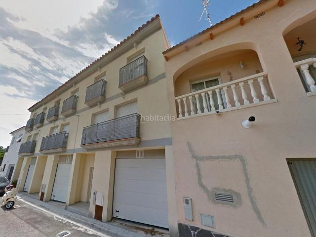 Piso en venta en Pobla de Montornès La. Se vende piso adosado ALQUILADO en Calle La Cafe 15 de Tarragona Tarragona. Pisos Pobla de Montornès.