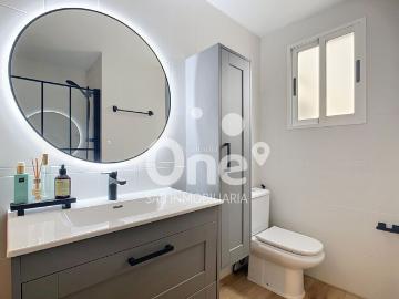 Piso en venta en Pobla de Vallbona la, Núcleo Urbano. One SAB Inmobiliaria comercializa en EXCLUSIVA esta magnífica vivienda situada en La Pobla de Vallbona. Pisos Pobla de Vallbona.