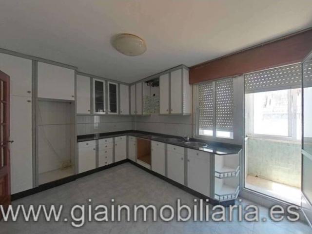Piso en Venta en Poio