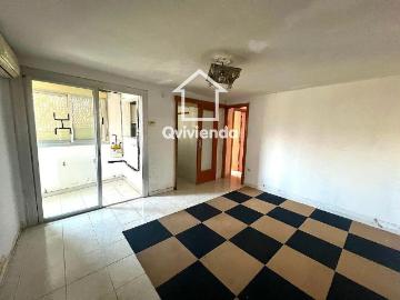 Piso en venta en polígono Merinals, Sabadell, de 48 m² 3 habitaciones por 54.000