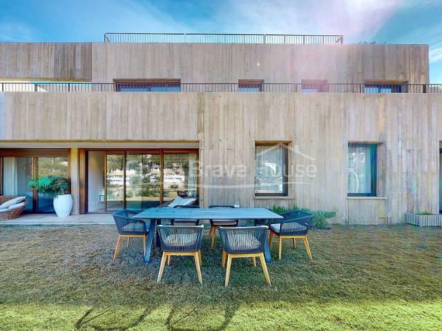 Piso en venta en polígono Lloc D'actuacio P, Begur, de 149 m² 4 habitaciones por 675.000