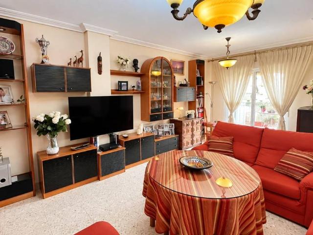 Piso en Venta en Poniente Norte Miralbaida Parque Azahara