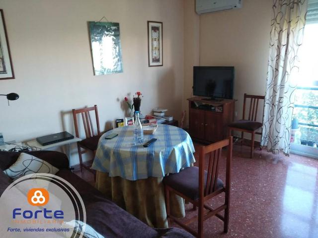 Piso en Venta en Poniente Norte Miralbaida Parque Azahara