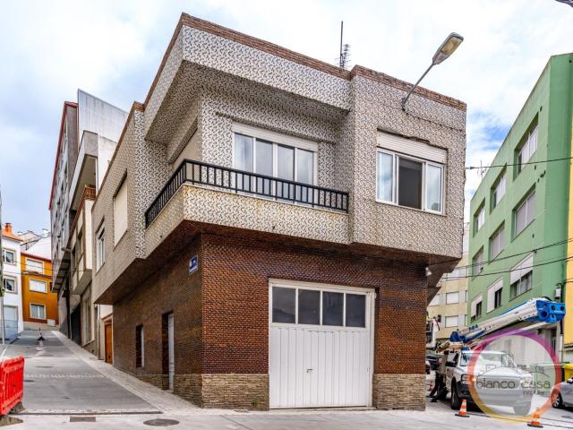 Piso en venta en Ponteceso. Por 125.000 compras un PISO, un BAJO y un TRASTERO a 170metros de la Playa en Corme PontecesoA Coruña. Pisos.