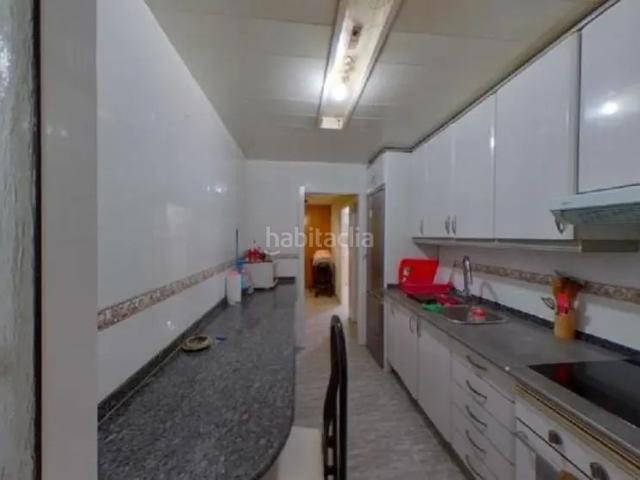 Piso en venta en Prat de Llobregat El, Sagnier Plaça de Catalunya. Prat de Llobregat el, Barcelona. EN RENTABILIDAD se vende alquilado, no se puede visitar ni hipotecar. Pisos Prat de.