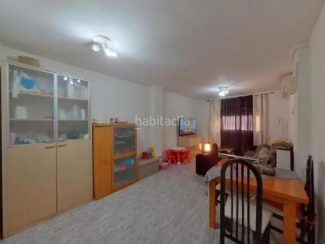 Piso en venta en Prat de Llobregat El, Sagnier Plaça de Catalunya. Prat de Llobregat el, Barcelona. EN RENTABILIDAD se vende alquilado, no se puede visitar ni hipotecar. Pisos Prat de.