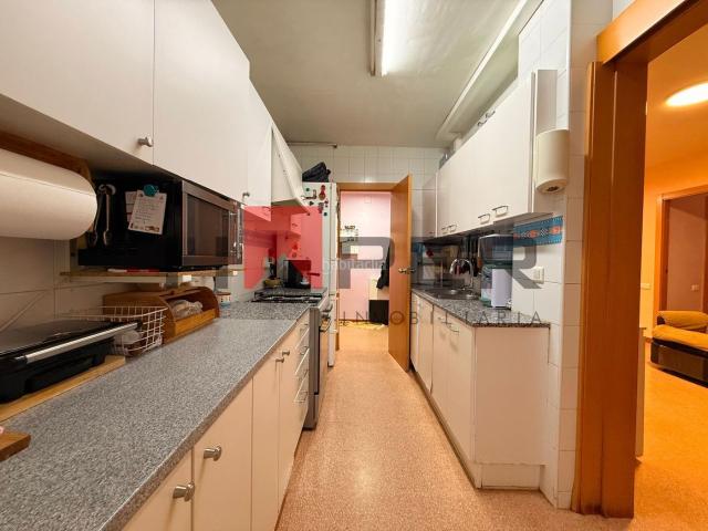 Piso en venta en Prat de Llobregat El, Sant Cosme La Granja. PISO 4 HABITACIONES Y 2 BAÑOS RESERVADO. Pisos Prat de Llobregat.