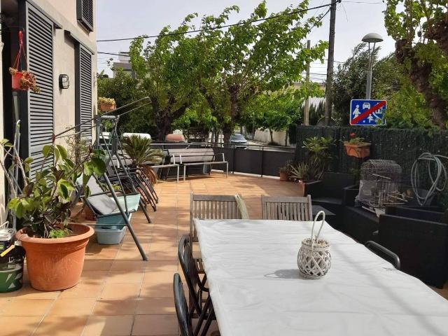 Piso en Venta en Prat de Vilanova
