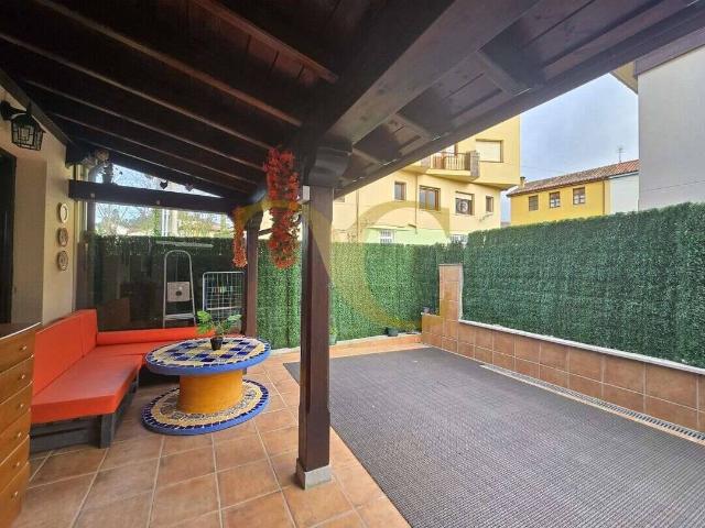 Piso en Venta en Pría Nueva Hontoria Naves