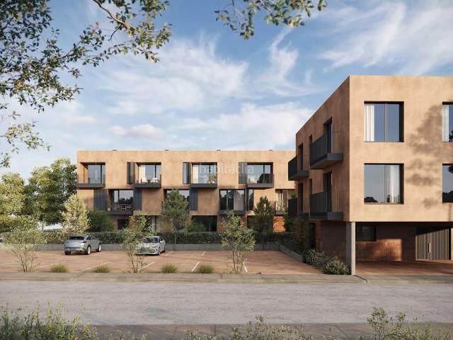 Piso en venta en Quart. Vivienda de obra nueva, cocina con península y balcón terraza. Pisos.