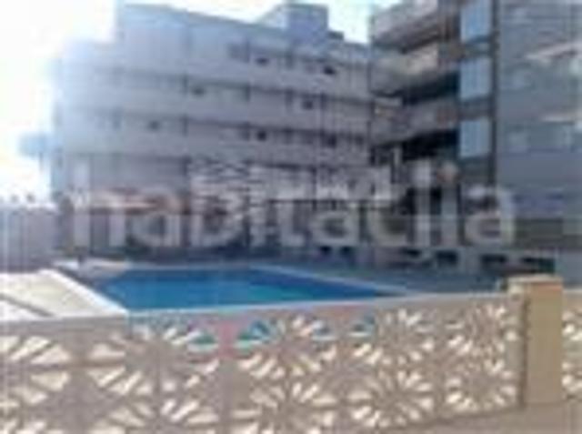 Piso en venta en Quartell. Ref 20488PISO SEMINUEVO EN VENTA EN CANET PLAYA, DE 75 m, EN PLANTA BAJA, CON ASCENSOR, 2 HABITACIONES, 2 BAÑOS, PISCINA, COCINA. Pisos.