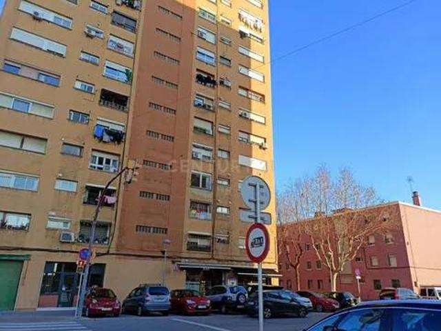 Piso en Venta en Rubí