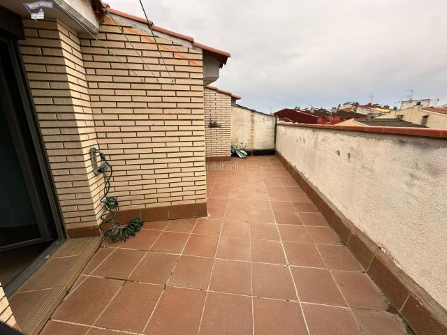 Piso en venta en Rubí, Ca n´Oriol. ACOGEDOR PISO EN CA NORIOL CAN ROSÈS RUBÍ! CON PLAZA DE PARKING IDEAL PARA ENTRAR A VIVIR. Pisos.