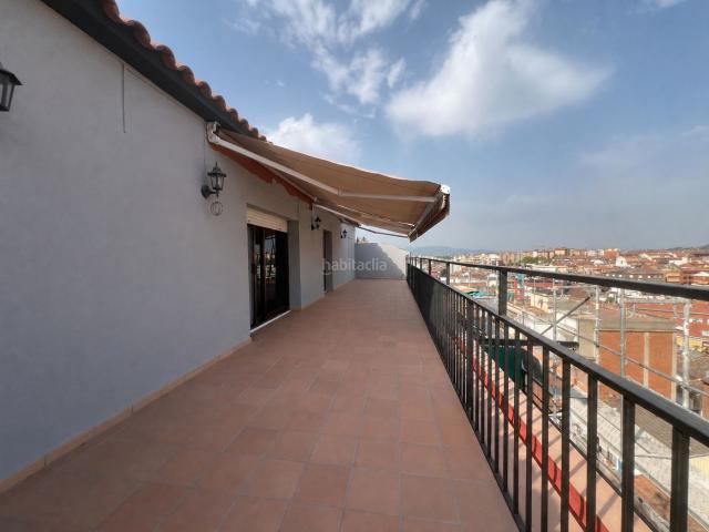Piso en venta en Rubí, Ca n´Oriol. Ático de 4 habitaciones con gran terraza de 40 m² en Ca nOriol. Pisos.