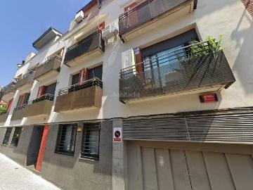 Piso en venta en Rubí, Centre. Oportunidad para inversores!. Pisos.