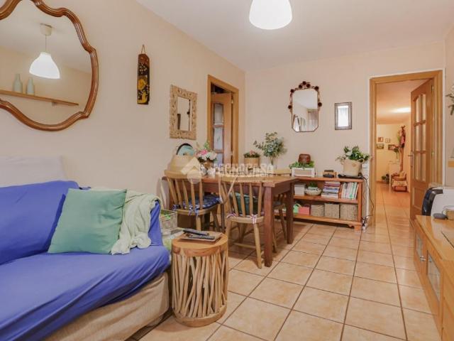 Piso en venta en Rubí, Centre. Piso en venta en Rubí. Pisos.