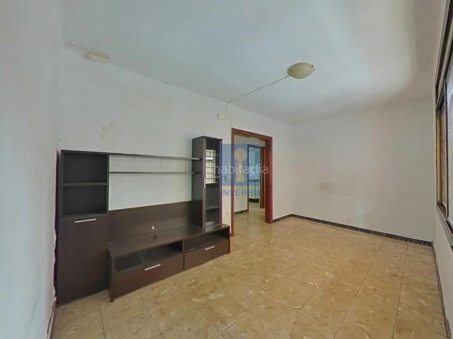 Piso en venta en Rubí, La Serreta. Amplio piso en venta en Carretera de Sabadell, Rubí, Barcelona. Pisos.