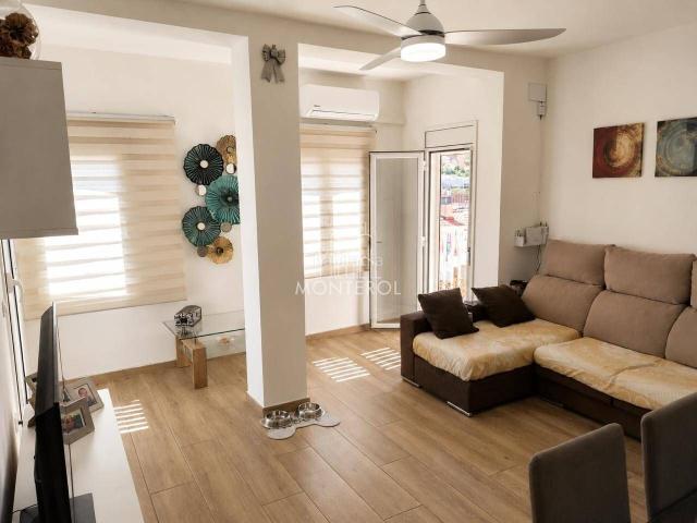 Piso en venta en Rubí, La Serreta. Piso reformado y muy luminoso de 2 habitaciones, listo para entrar a vivir. Pisos.