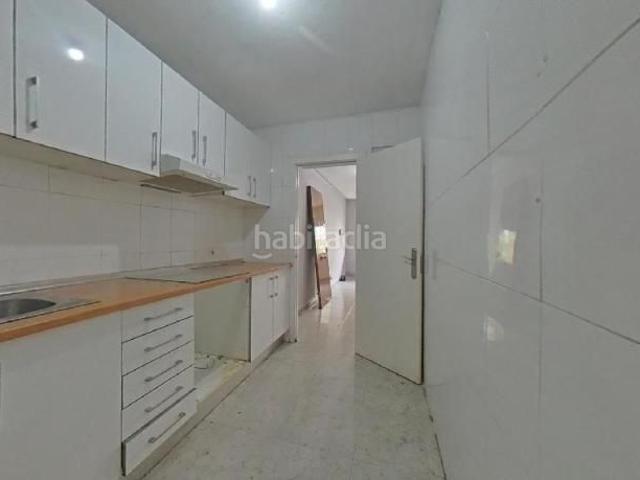 Piso en venta en Rubí, Les Torres. Piso en venta en avda Can Cabanyes. Pisos.