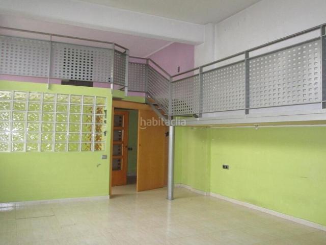 Piso en venta en Rubí, Mercat. Gran oportunidad de comprar una vivienda en la localidad de Rubi en Barcelona. No dejes pasar esta gran ocasión de adquirir en pro. Pisos.