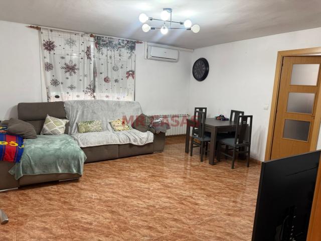 Piso en venta en Rubí, Progrés. PERFECTA UBICACION. Pisos.
