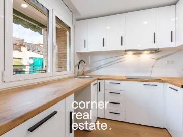 Piso en venta en Carrer de l'Abat Escarré, Rubí - Ascensor