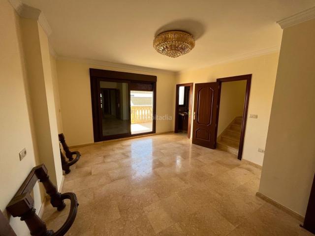 Piso en venta en Rute. ÁTICO LLANO. Pisos.
