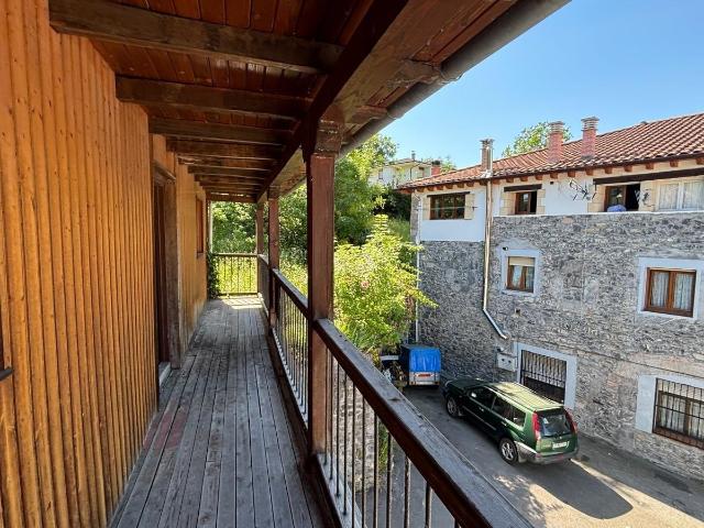 PISO EN VENTA EN RAMALES DE LA VICTORIA CANTABRIA