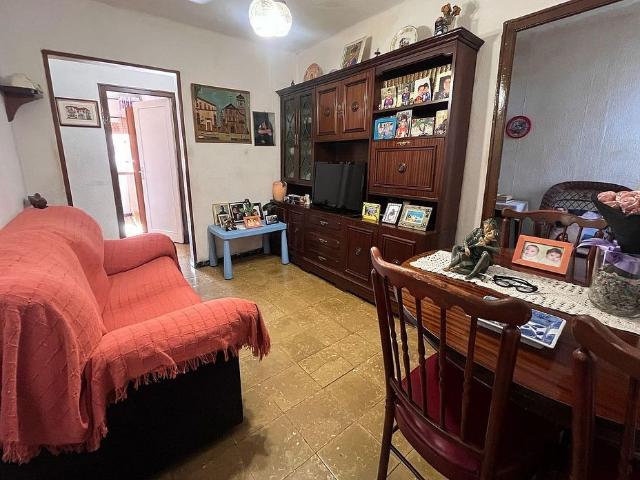 Piso en venta en rambla Catalana, Hospitalet de Llobregat, L´, de 52 m² 3 habitaciones por 185.000