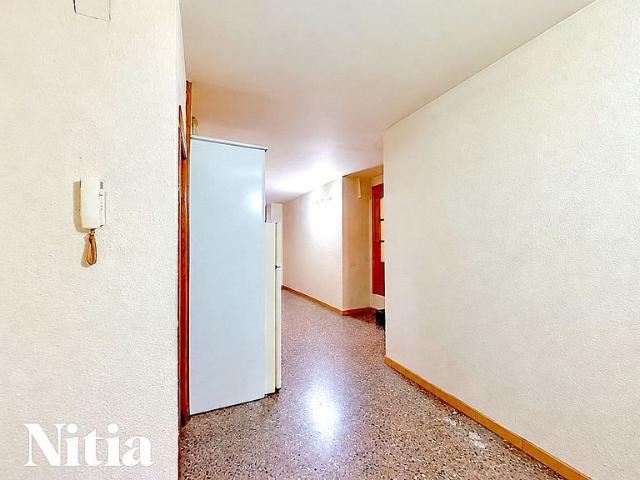 Piso en venta en rambla De Badal, Barcelona, de 40 m² 1 habitación por 153.000