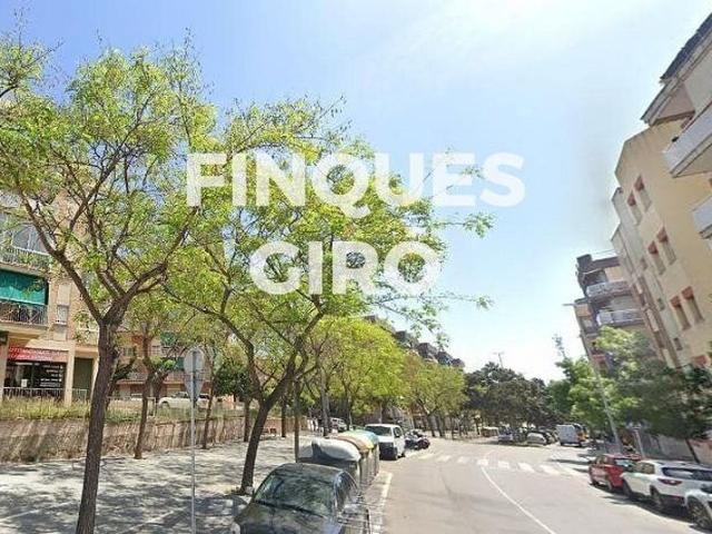Piso en venta en rambla De Pompeu Fabra, Gavà, de 60 m² 3 habitaciones por 94.000