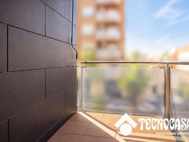 Piso en venta en rambla De Sant Jordi, Ripollet, de 114 m² 3 habitaciones por 320.000