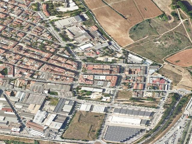 Piso en venta en rambla De Sant Jordi, Ripollet, de 66 m² 4 habitaciones por 118.180