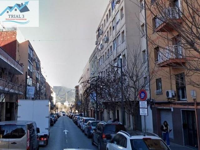Piso en venta en rambla De Sant Jordi, Ripollet, de 77 m² 4 habitaciones por 129.663