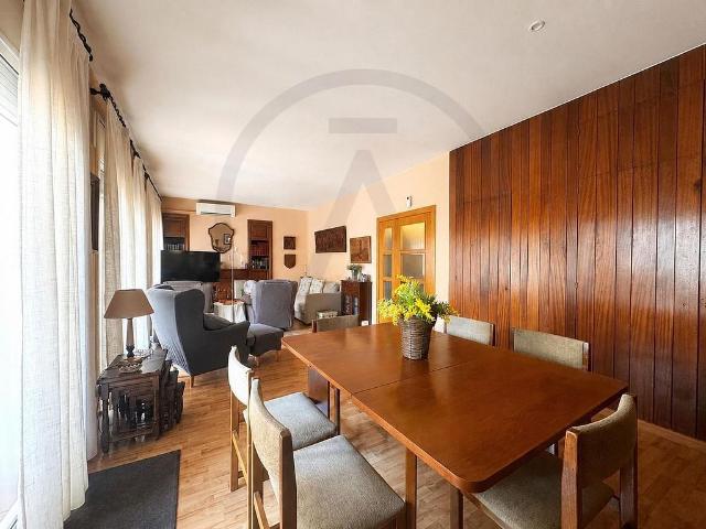 Piso en venta en rambla D'ègara, Terrassa, de 159 m² 4 habitaciones por 357.000