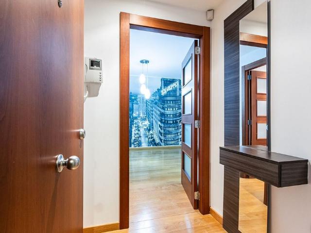 Piso en venta en rambla D'ègara, Terrassa, de 74 m² 3 habitaciones por 375.000