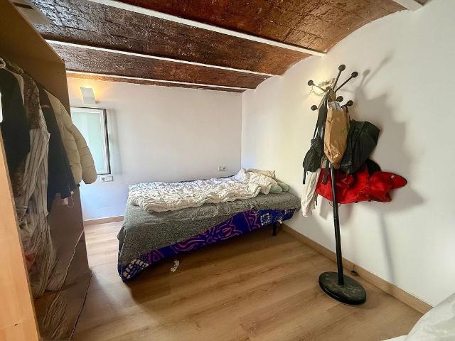 Piso en venta en rambla Del Poblenou, Barcelona, de 81 m² 2 habitaciones por 350.000