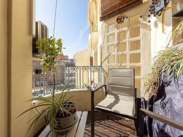 Piso en venta en rambla Nova, Tarragona, de 190 m² 5 habitaciones por 450.000