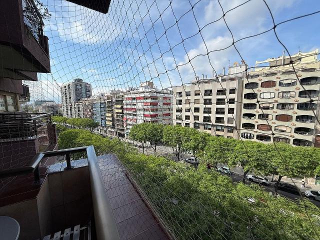 Piso en venta en rambla Nova, Tarragona, de 30 m² 1 habitación por 165.000
