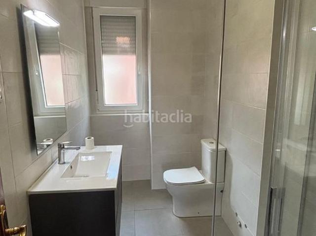 Piso en venta en Rasines. Piso de 3 habitaciones en Laredo en el centro de Rasines. Todos los servicios a un paso. Pisos.