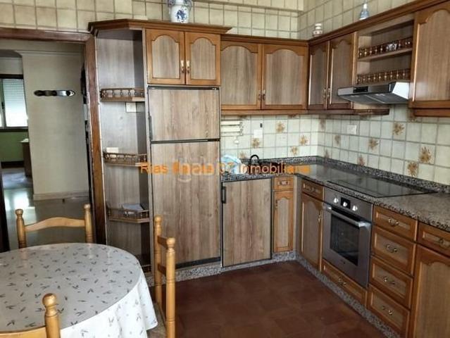 Piso en venta en Redondela. REF 3141 PISO LUMINOSO DE 98 M2 Y MARAVILLOSA TERRAZA ZONA CHAPELA REDONDELA. Pisos.