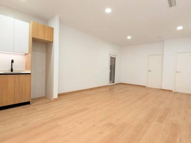 Piso en Venta en Reina Victoria Miguel Hernández