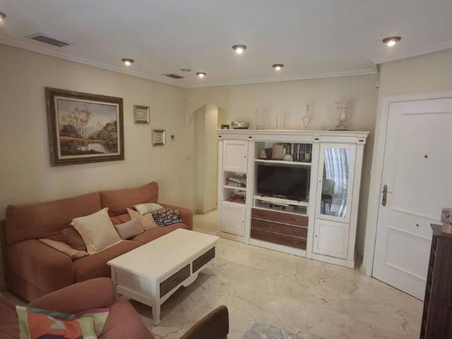 Piso en Venta en Reina Victoria Miguel Hernández