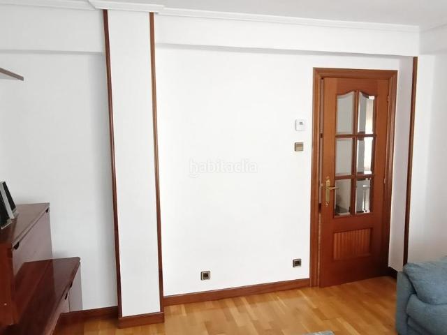 Piso en venta en Reinosa. Mejor que un alquiler, piso pleno centro de Reinosa. Pisos.